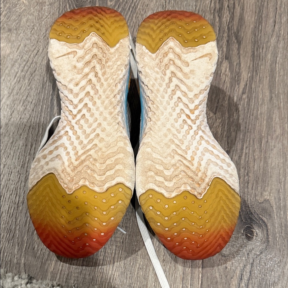 Nike flyknit react Running Shoes - Picture 6 of 6